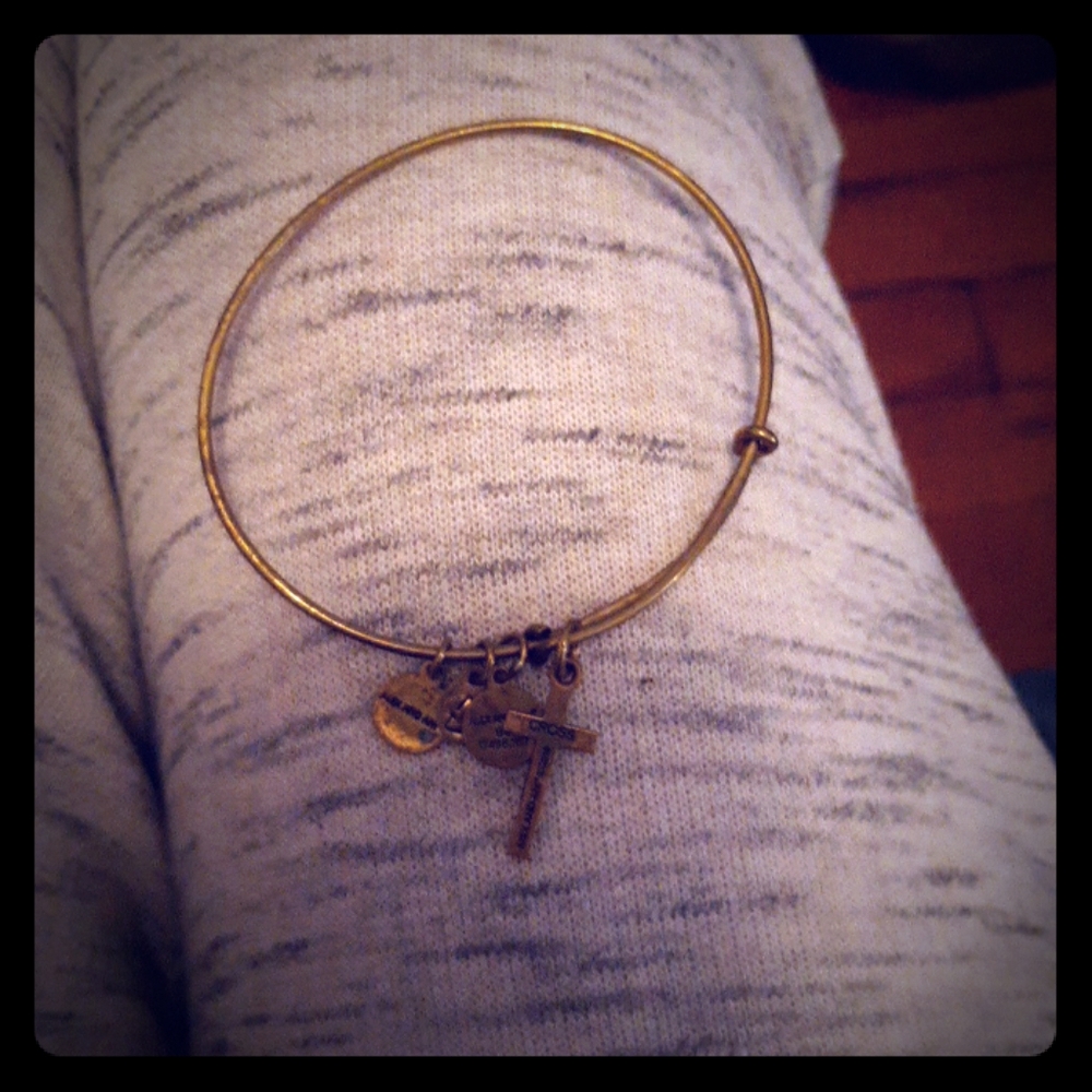 Cross bracelet